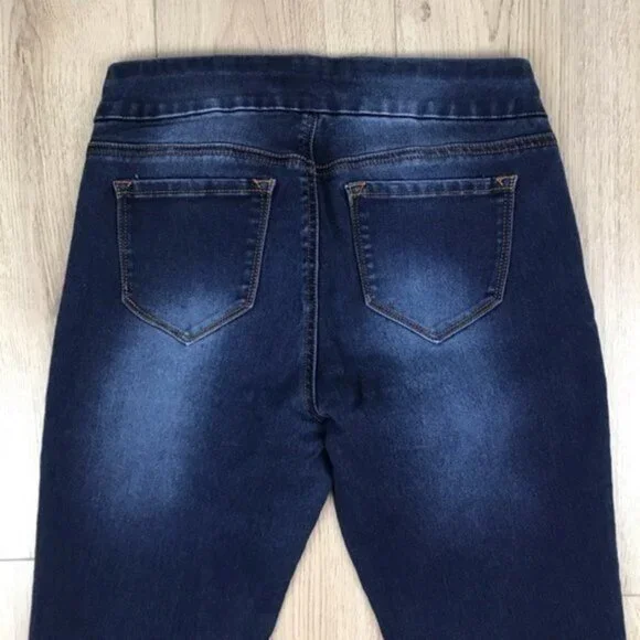 Makers of True Originals Blue Jeans Size 28 - Picture 5 of 6